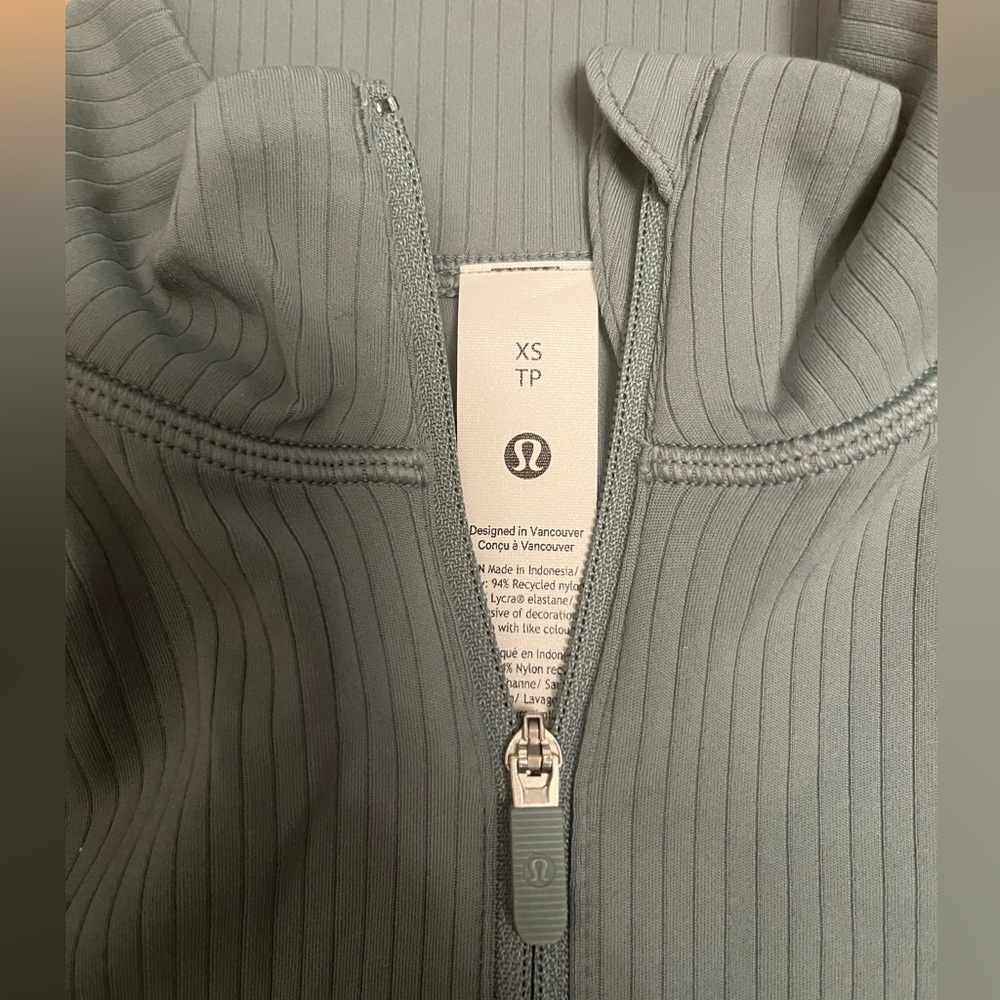 Lululemon It’s Rulu Ribbed Cropped Half Zip - Picture 4 of 8